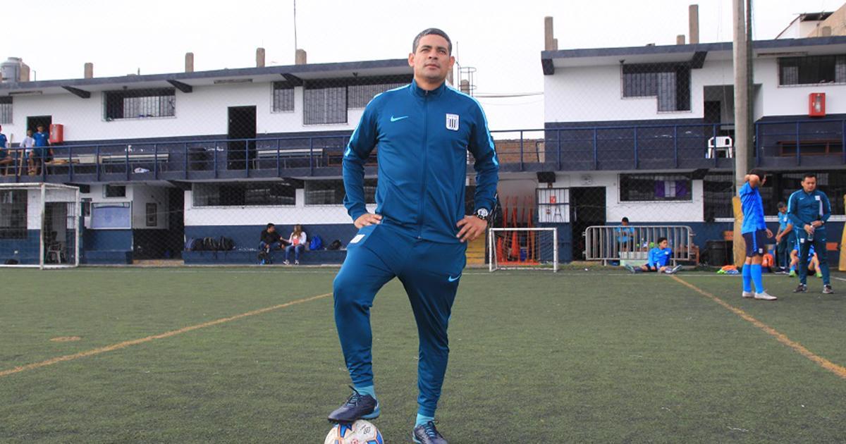 Aparicio: "Los equipos que venimos de reserva nos estamos acomodando en la Liga 3"