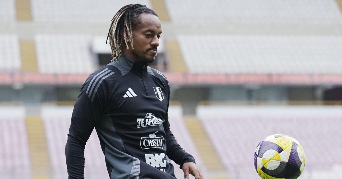 Carrillo sobre sistema de línea de 3 en la selección: "No nos adaptamos tan bien, sentíamos que atacábamos sin fuerza"