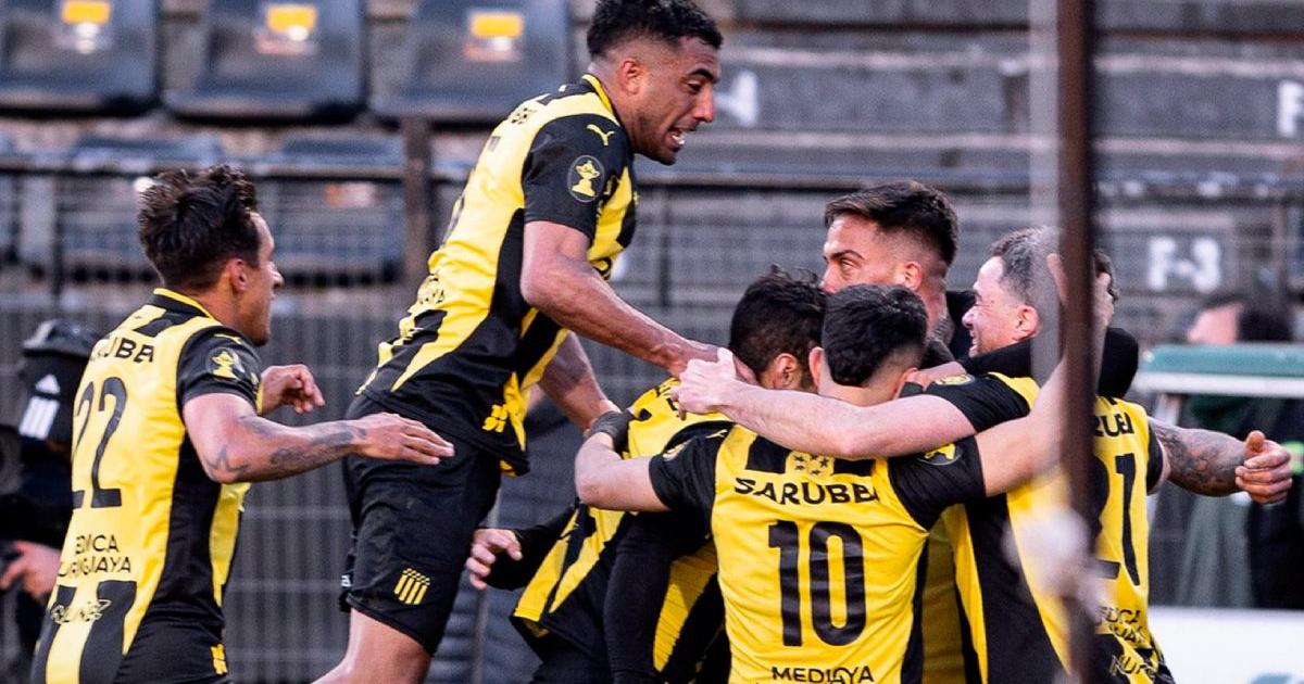   (VIDEO) Peñarol goleó en el Clásico uruguayo