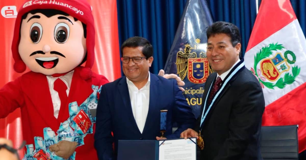 Caja Huancayo fue reconocida por su contribución al mejoramiento del complejo deportivo Pedro Huilca