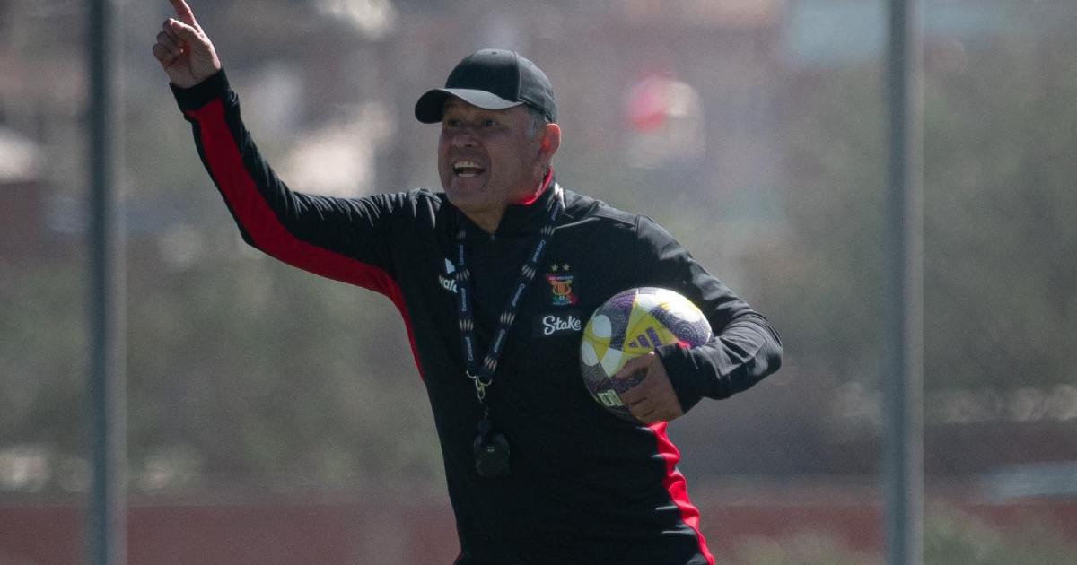 Reynoso: "Hoy nos faltó contundencia; el plantel está cerrado"