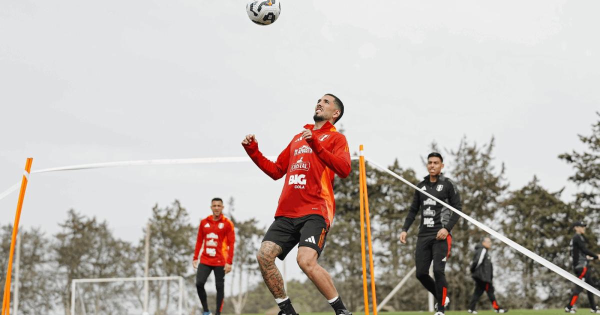 (VIDEO | FOTOS) Con Zambrano presente, Selección peruana entrenó en campo de Peñarol