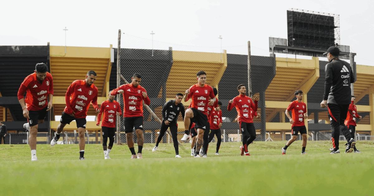 (VIDEO | FOTOS) Con Zambrano presente, Selección peruana entrenó en campo de Peñarol