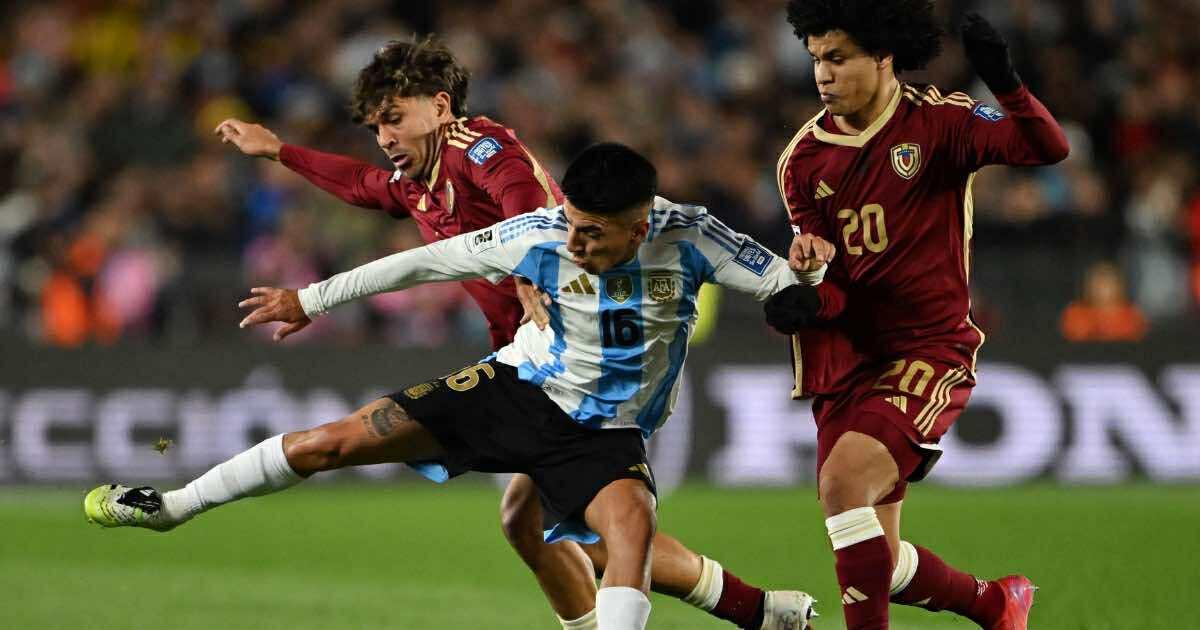 (VIDEO | FOTOS) Argentina goleó 3-0 a Venezuela con doblete de Lionel Messi 