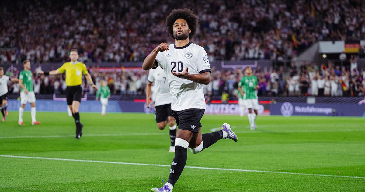 Alemania se recuperó y sumó su primer triunfo en Clasificatorias europeas