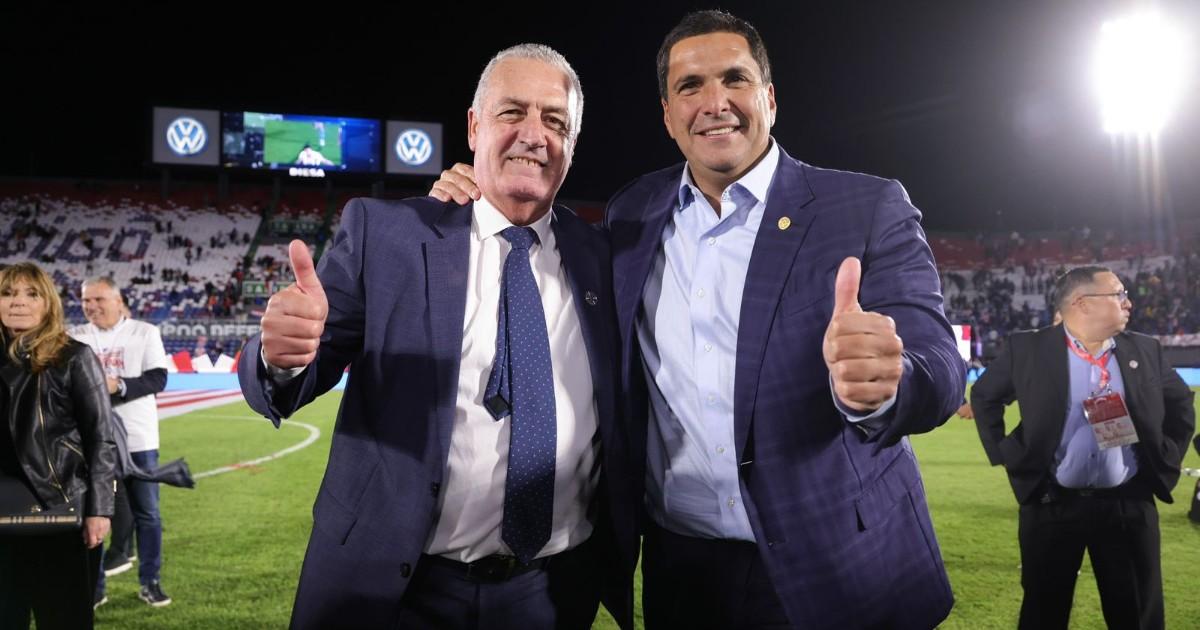 Pdte. de Asociación Paraguay de Fútbol: "Alfaro es la persona más importante del país"