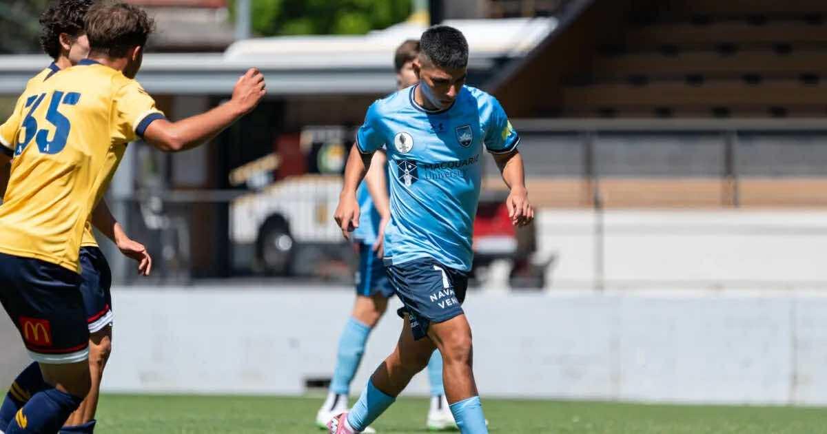 Piero Quispe disputó su primer duelo con Sydney FC