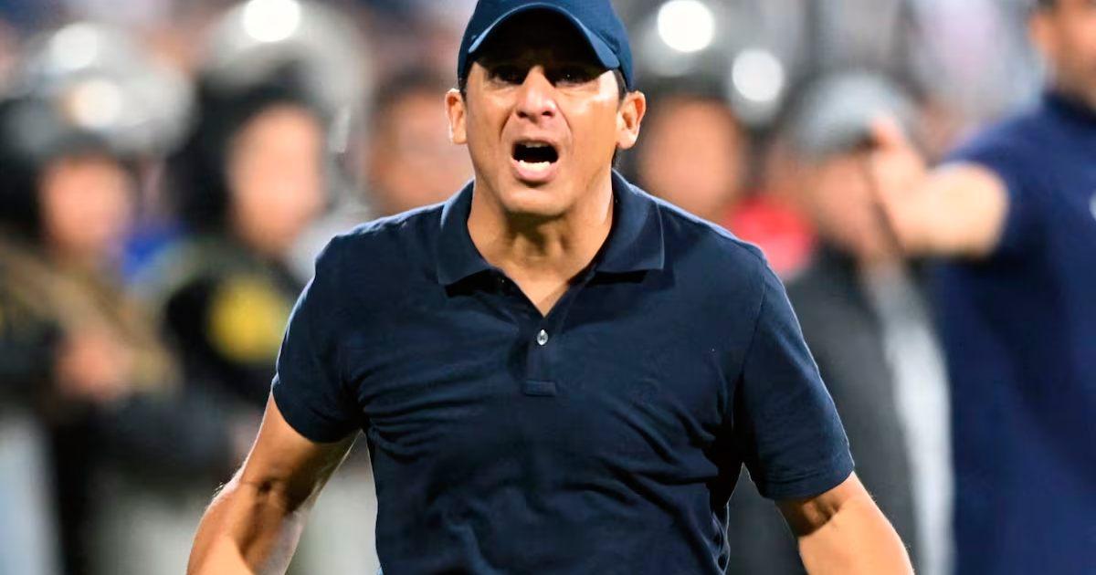 Salas: "Creo que sí le deben renovar el contrato a Gorosito"