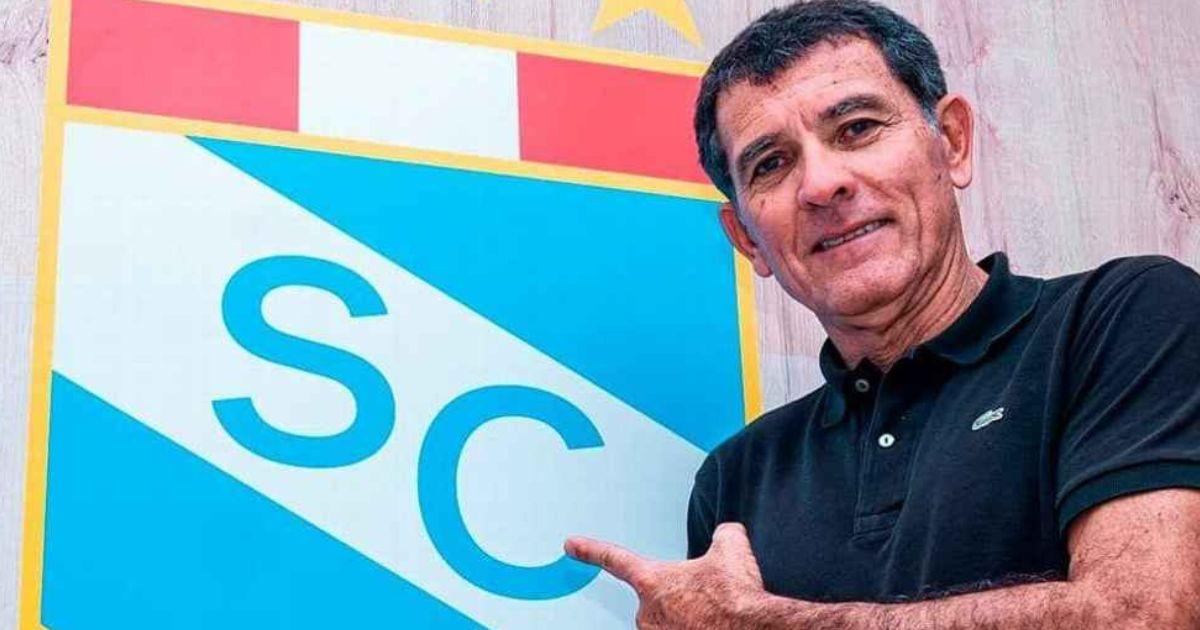 Zevallos ratificó la continuidad de Autuori: “Tiene contrato hasta 2026 y respetamos los procesos”
