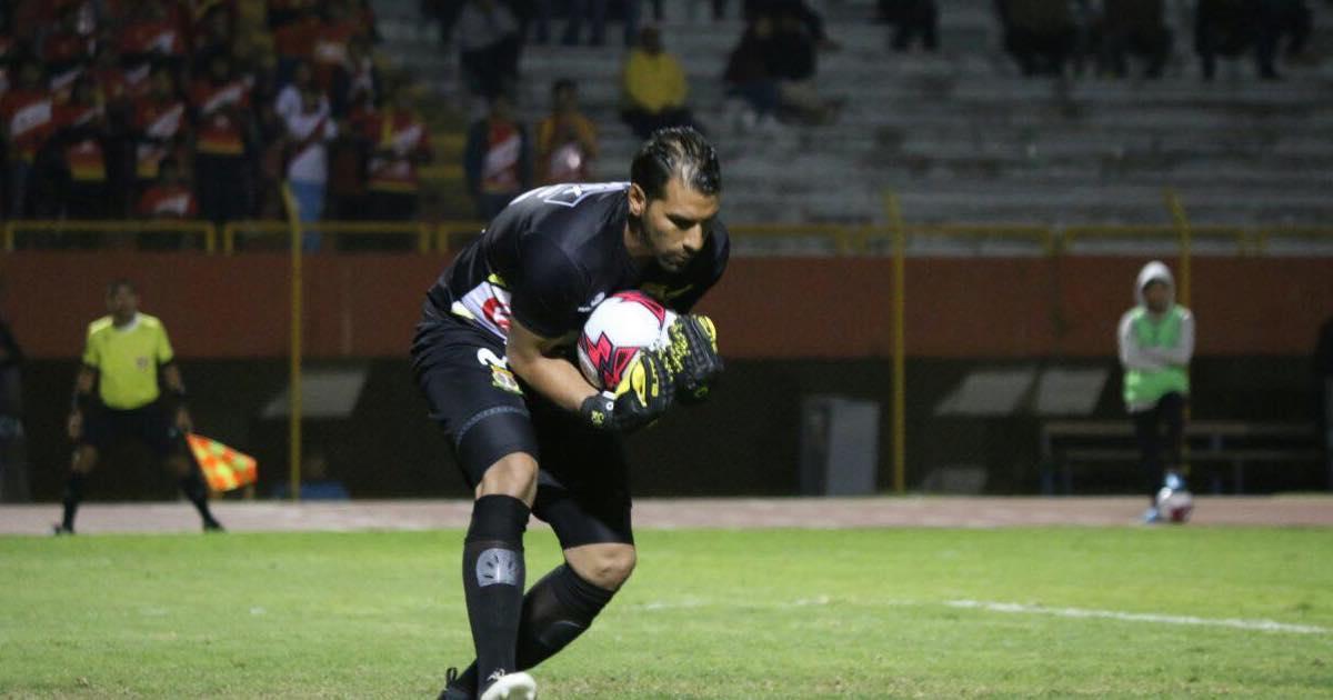 Arquero Carlos Solís anunció su salida de Sport Huancayo: "Siempre di lo mejor de mí"