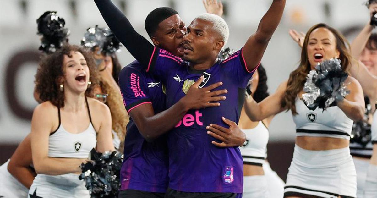 Noriega fue titular en la caída de Gremio ante Botafogo