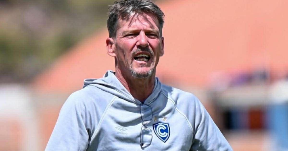 Desio: "Teníamos arreglado con Cienciano que para 2026 iba a armar el equipo, pero las palabras se las lleva el viento"