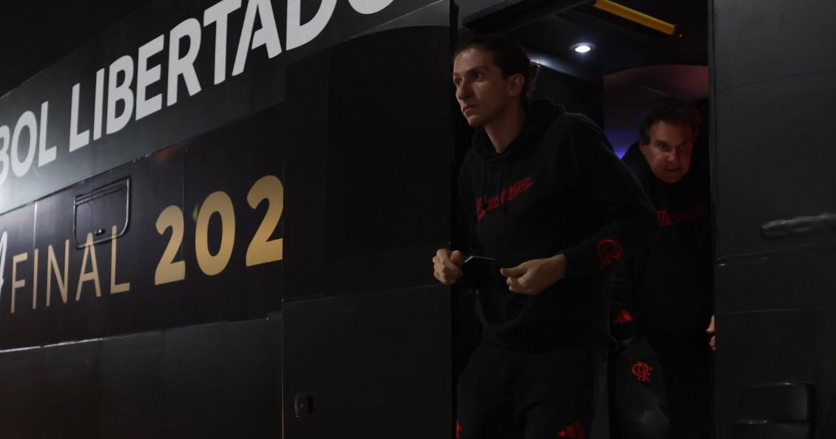 Flamengo ya está en Lima para final ante Palmeiras