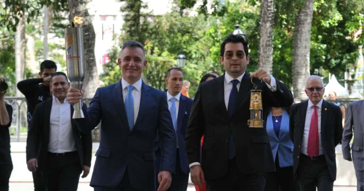 (FOTOS) Llama Bolivariana inició su recorrido rumbo a Juegos Bolivarianos Ayacucho–Lima