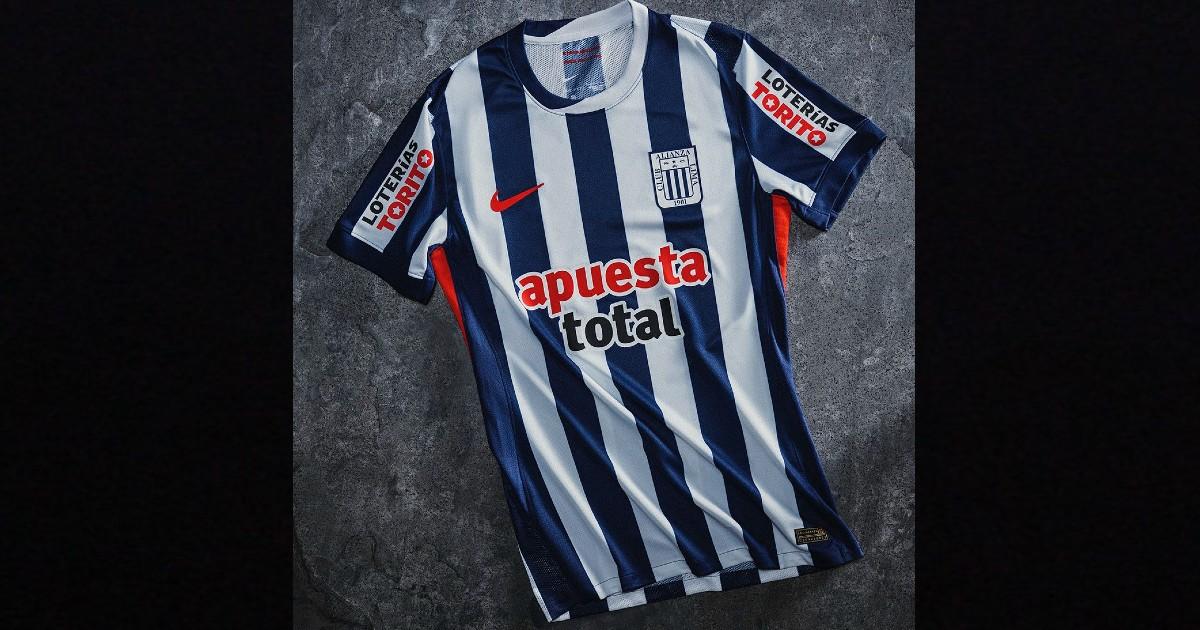 Alianza Lima presentó su camiseta para la temporada 2026