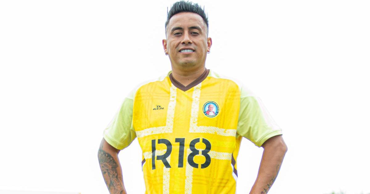 (VIDEO) ¡Llegó el '10' a Chongoyape! Cueva fichó por Juan Pablo II