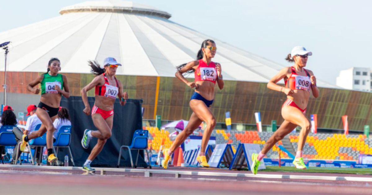 Peruanas Thalía Valdivia y Saida Meneses obtienen plata y bronce en los 10,000 metros