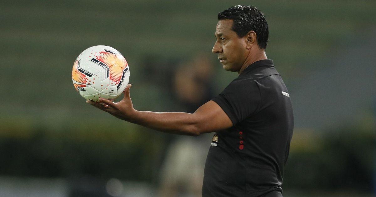 Solano: "Al técnico que asuma en la selección tienen que darle paciencia"