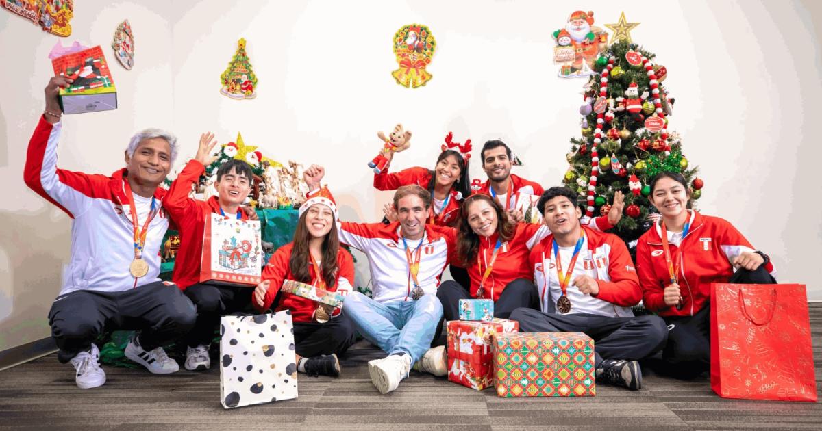 Medallistas bolivarianos 2025 celebran Navidad armando nacimiento y árbol