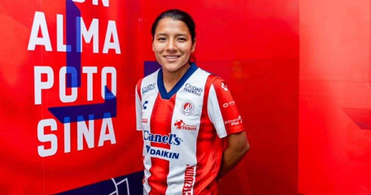 Sandra Arévalo se conviertió en nueva jugadora del Club San Luis Femenil de México