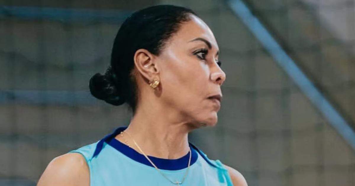   Cenaida Uribe: "A pedido de la hinchada vamos a jugar el Sudamericano"