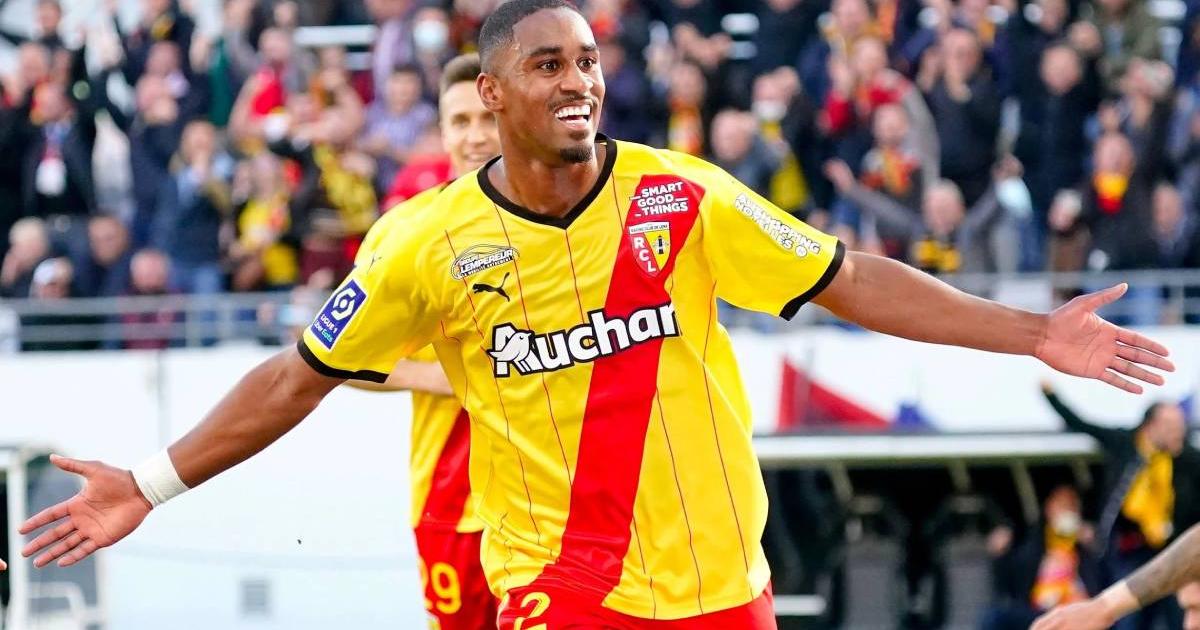 (VIDEO) Lens ganó y mantuvo la cima en la Ligue 1