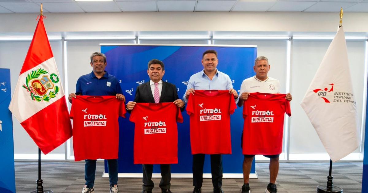 (FOTOS) IPD lanza campaña 'Fútbol sin Violencia'