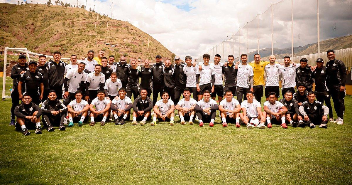 Cusco FC inició su viaje rumbo a Bolivia para una serie de amistosos