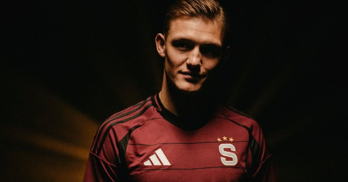 Oliver Sonne fue oficializado en el Sparta Praga