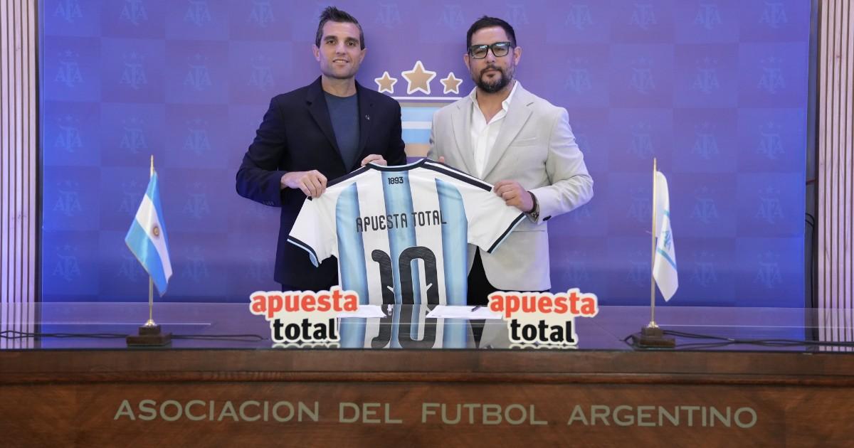 Apuesta Total anuncia patrocinio regional de la selección argentina de fútbol