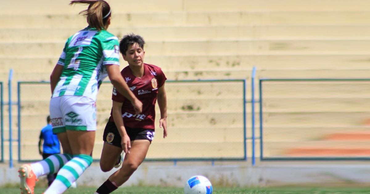 UNSAAC y Defensores del Ilucán empataron en Sicuani por la Liga Femenina