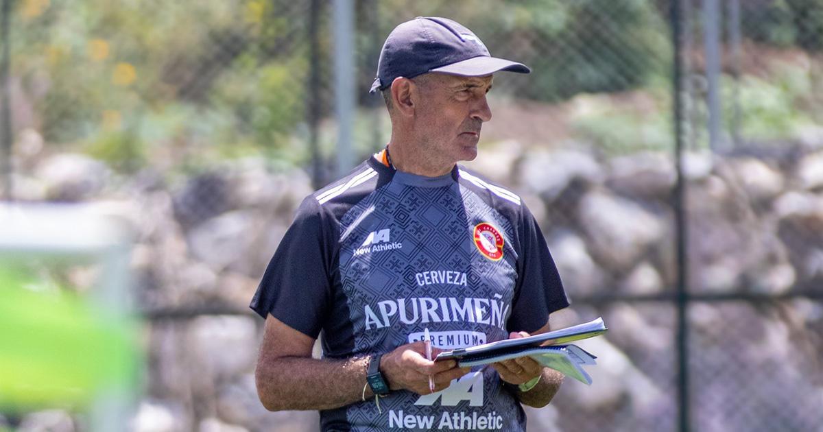 Paolella: "Falta mucho camino y tenemos que seguir por el mismo sendero"