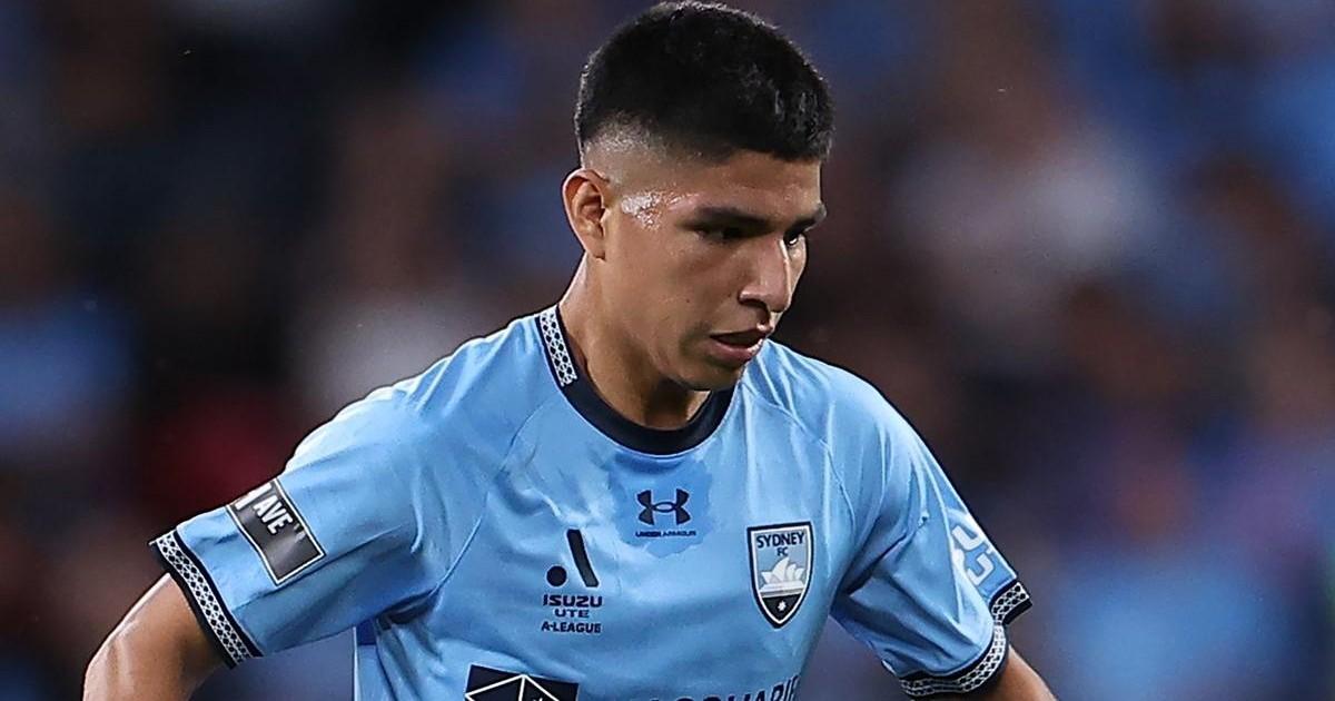 (VIDEO) Quispe dio asistencia en derrota de Sydney FC