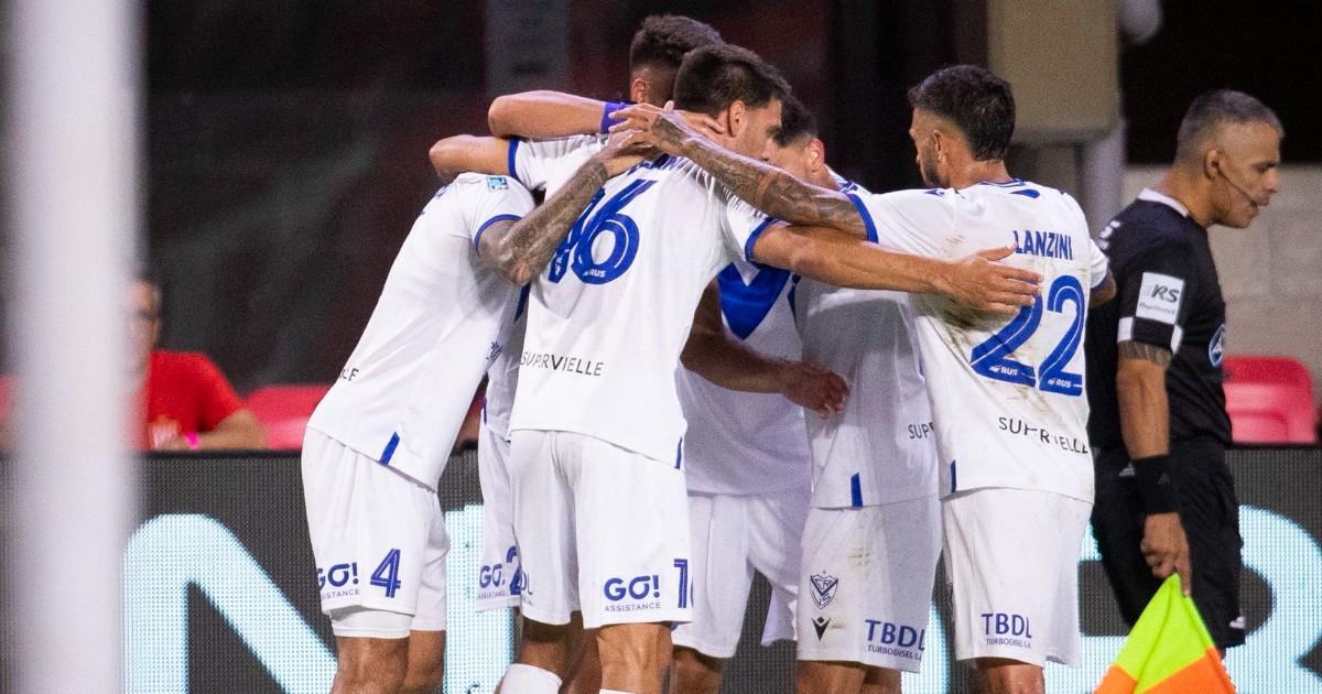 Vélez venció a Estudiantes y es líder