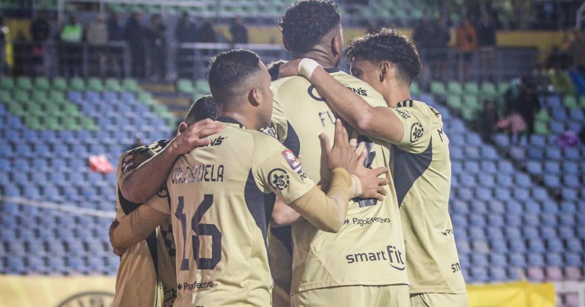 (VIDEO | FOTOS) Cusco FC se impuso en casa por 1-0 a FC Cajamarca