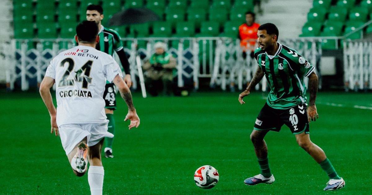 Con Peña todo el partido, Sakaryaspor rescata un empate pero sigue en descenso