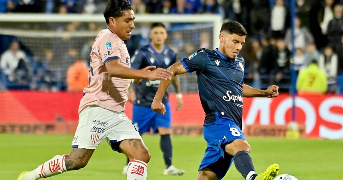 Vélez empató ante Unión y no pudo ser líder