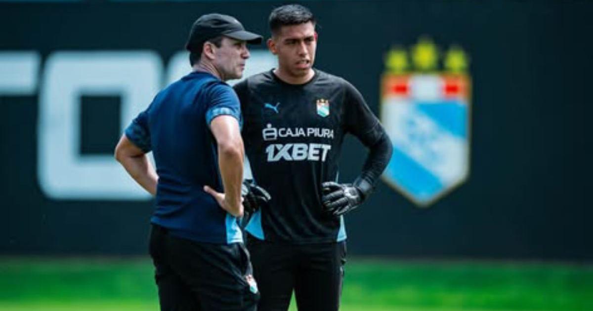 (FOTOS) Zé Ricardo estuvo al mando de su primer entrenamiento en Cristal