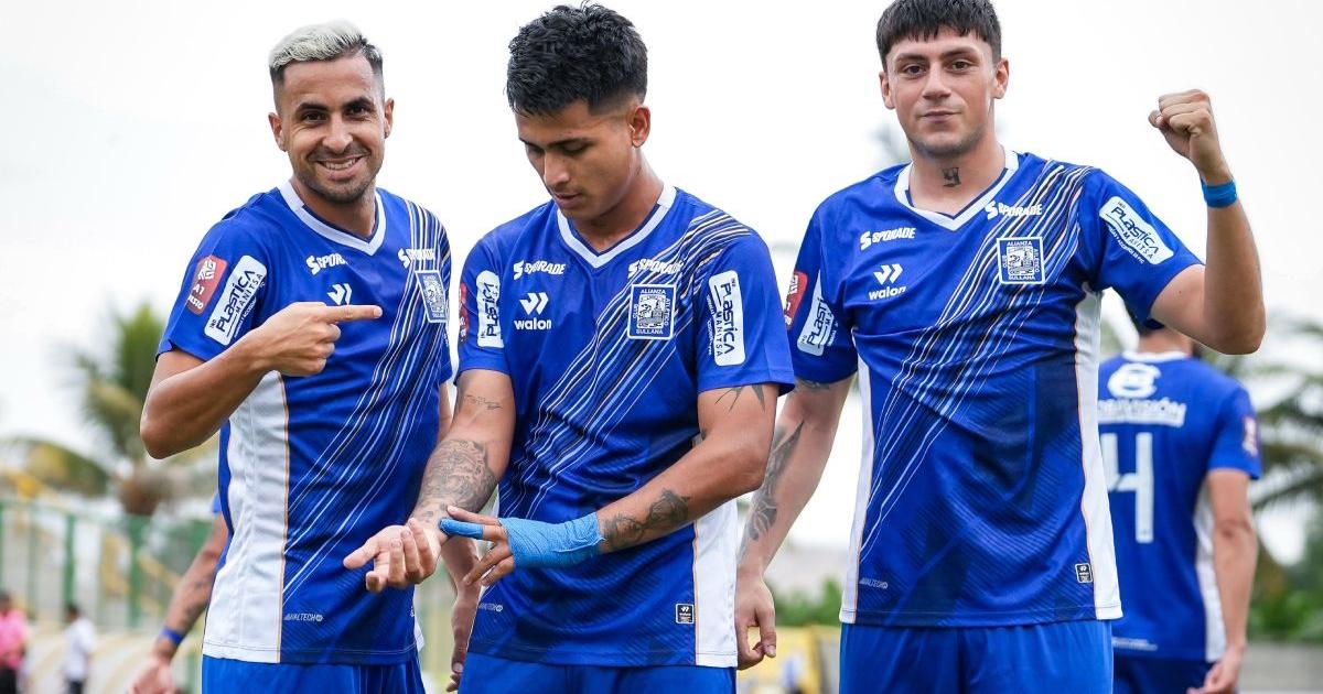 (FOTOS) Alianza Atlético supera a Juan Pablo II en Chongoyape