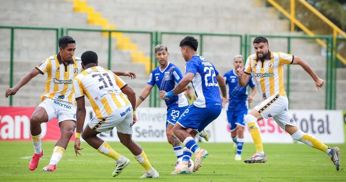 (FOTOS) Alianza Atlético supera a Juan Pablo II en Chongoyape