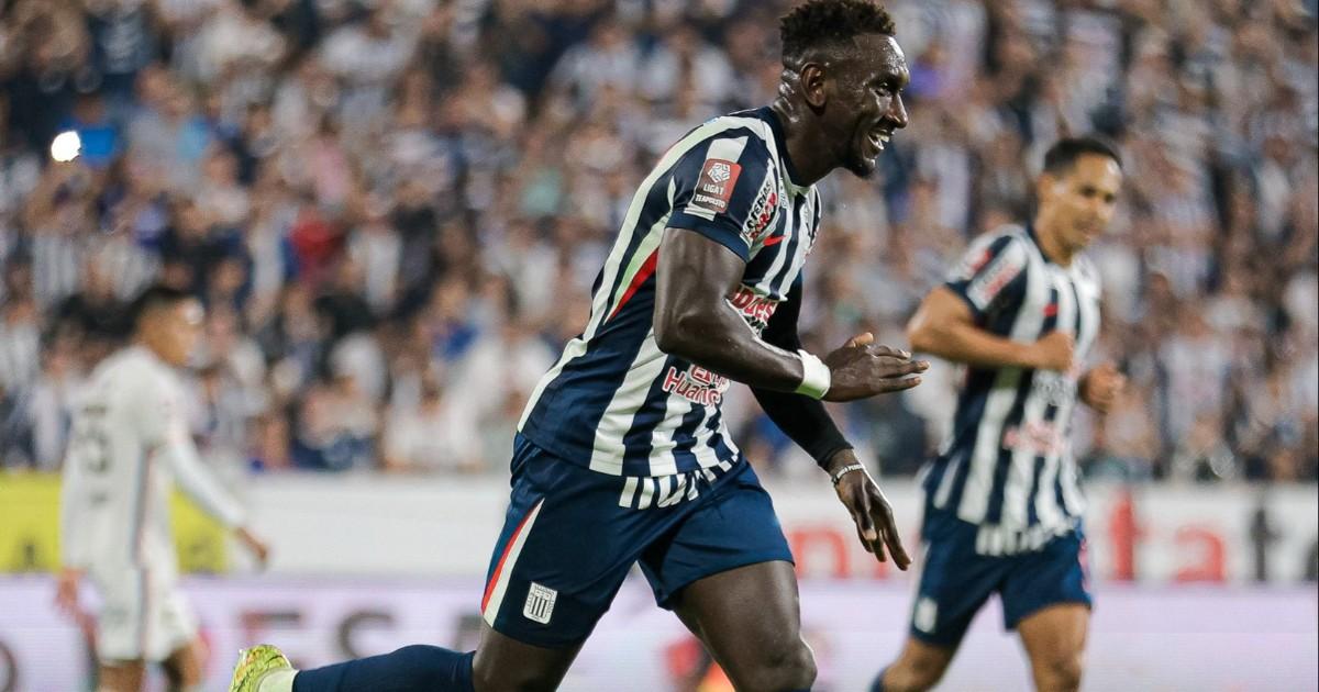 (VIDEO | FOTOS) Alianza Lima se impuso por 2-1 a CD Moquegua y sigue en lo más alto de la tabla