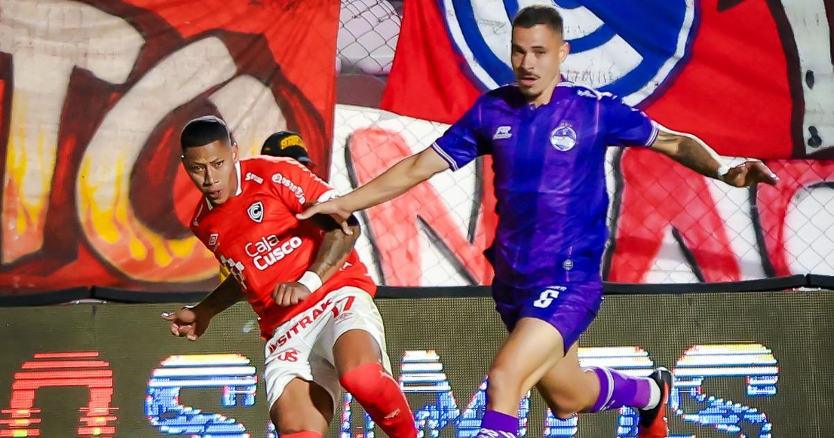 (FOTOS) Cienciano se impuso a Comerciantes Unidos en la última
