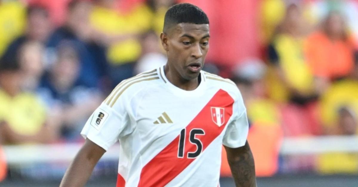 Miguel Araujo quedó desafectado de la selección peruana por lesión