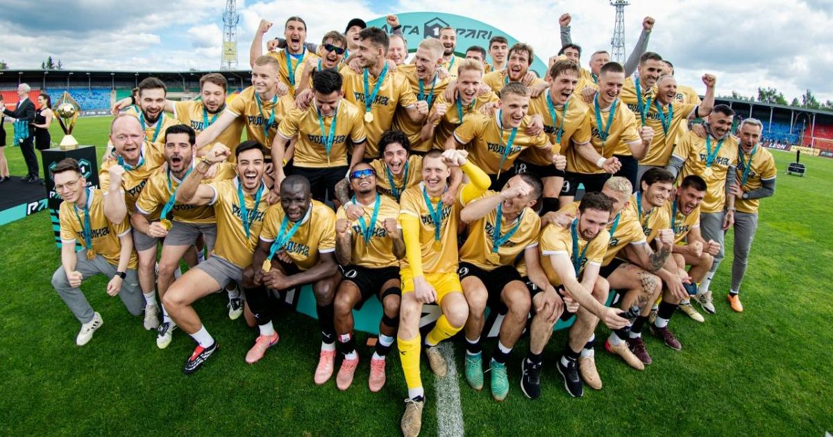 Rodina Moscú de Reyna goleó y festejó título en Rusia