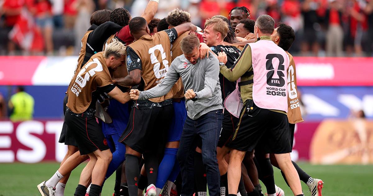 (VIDEO | FOTOS) ¡En el final! Canadá venció 1-0 a Sudáfrica y está en octavos del Mundial 2026