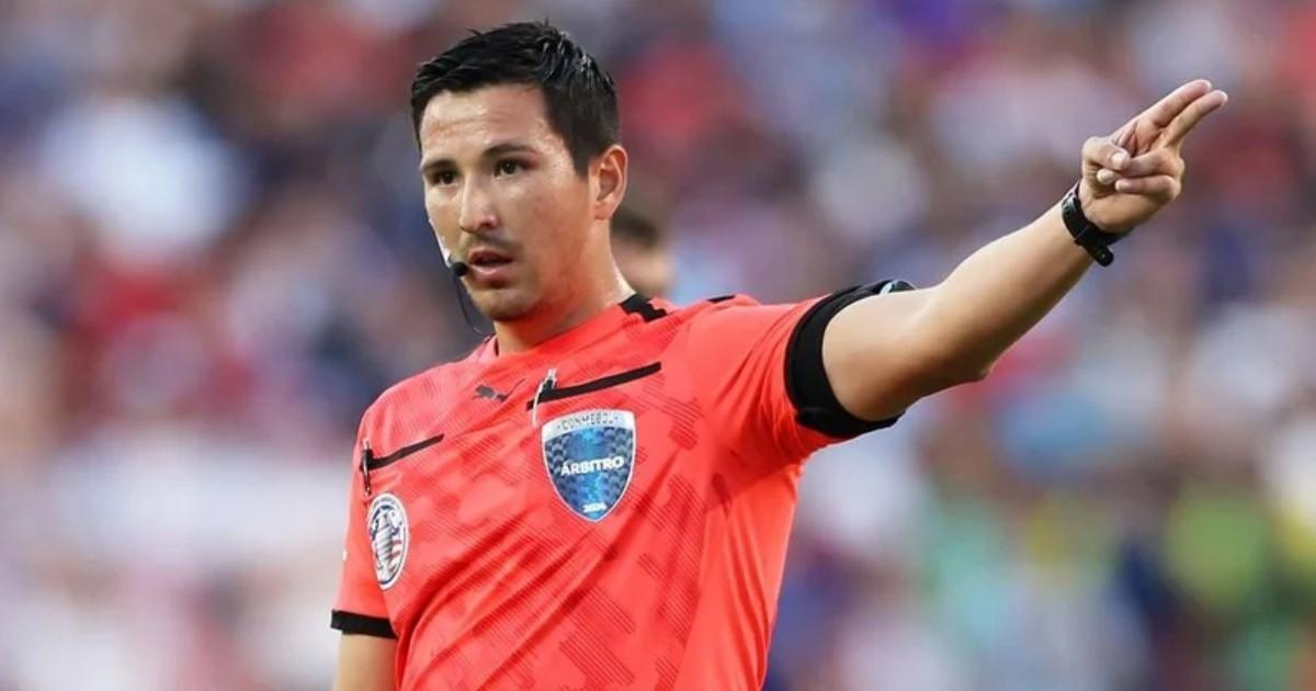 Ortega volvió a ser programado como cuarto árbitro en el Mundial