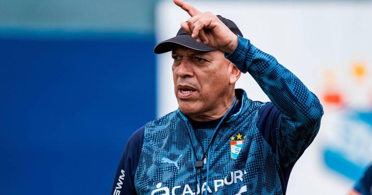 Mosquera: "Los 3 puntos son importantes, jugamos bien, aunque el resultado diga otra cosa"
