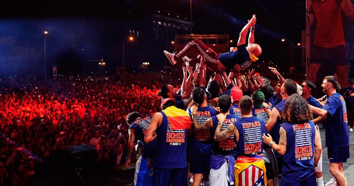¡Por todo lo alto! España celebró el título mundial con su gente