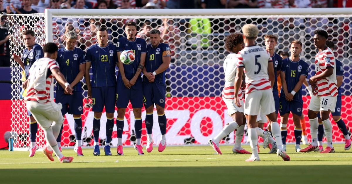 (VIDEO | FOTOS) Estados Unidos venció a Bosnia y avanzó a octavos de final