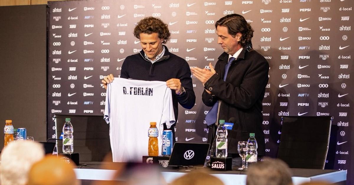 Forlán: "Nadie va a discutir lo que es Luis Suárez"